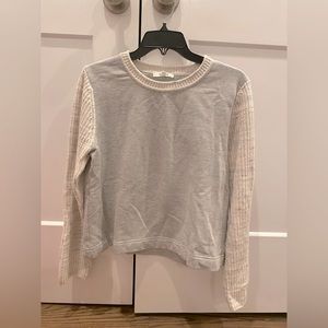 Spendid sweatshirt with sweater sleeves!